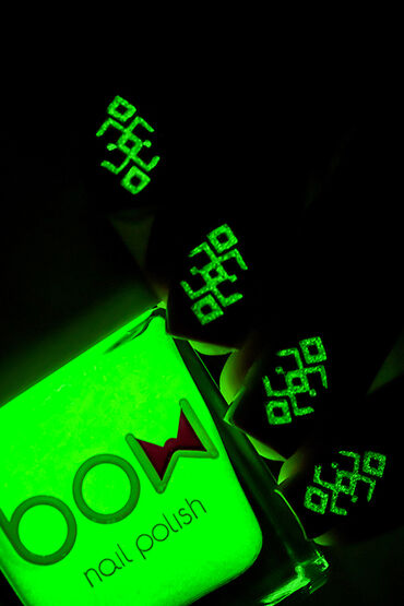 Stamping Glow in the dark white/green